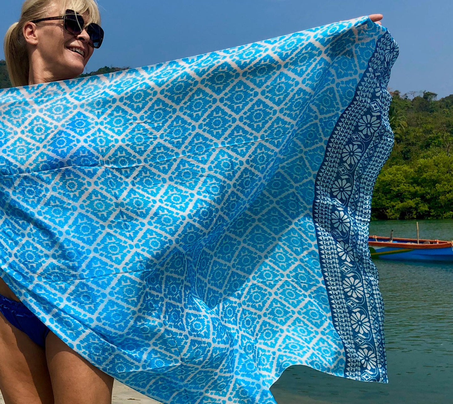 Large turquoise silk scarf - Yucatan