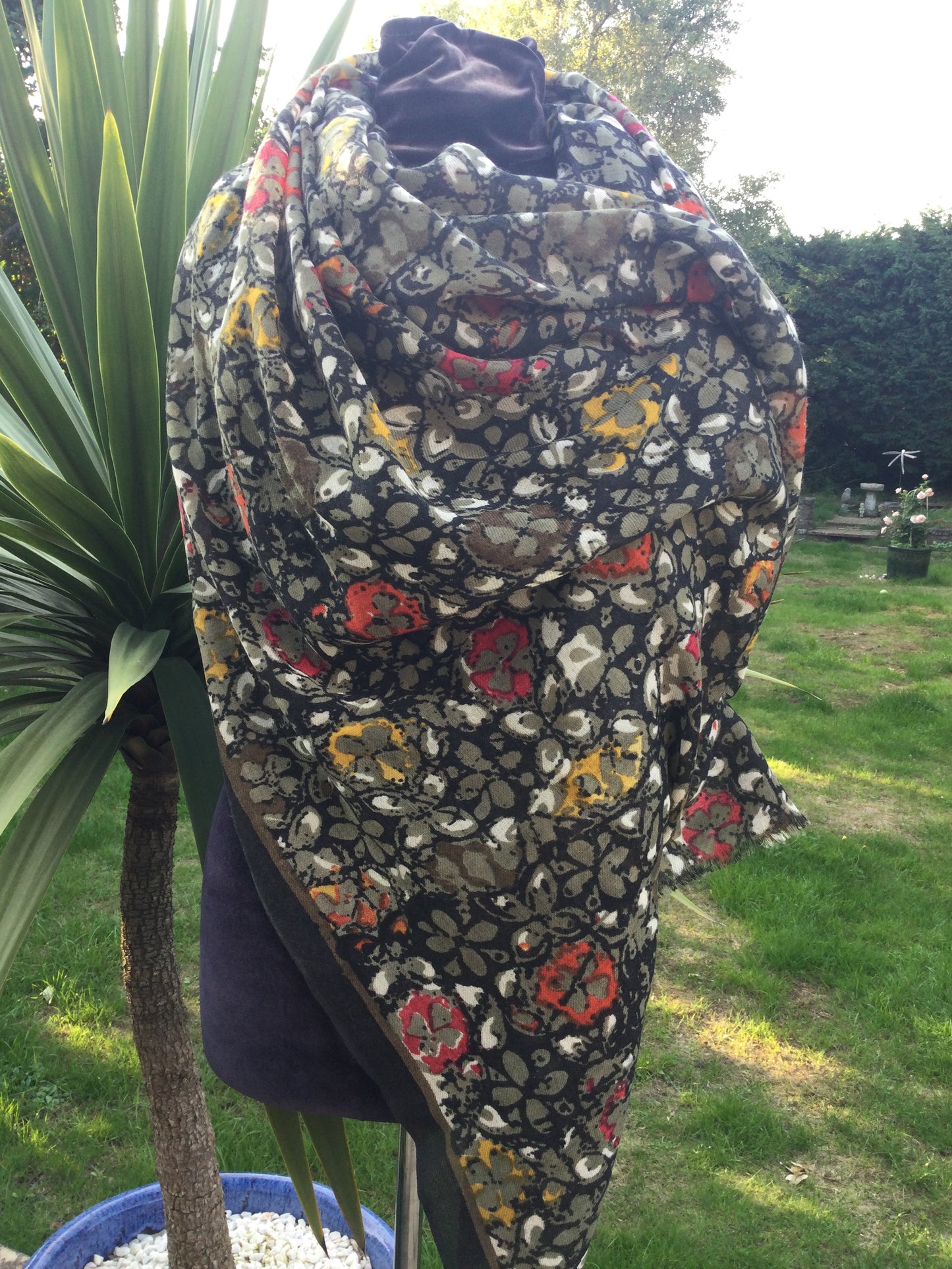 Gabrielle - 100% Fine Wool Scarf