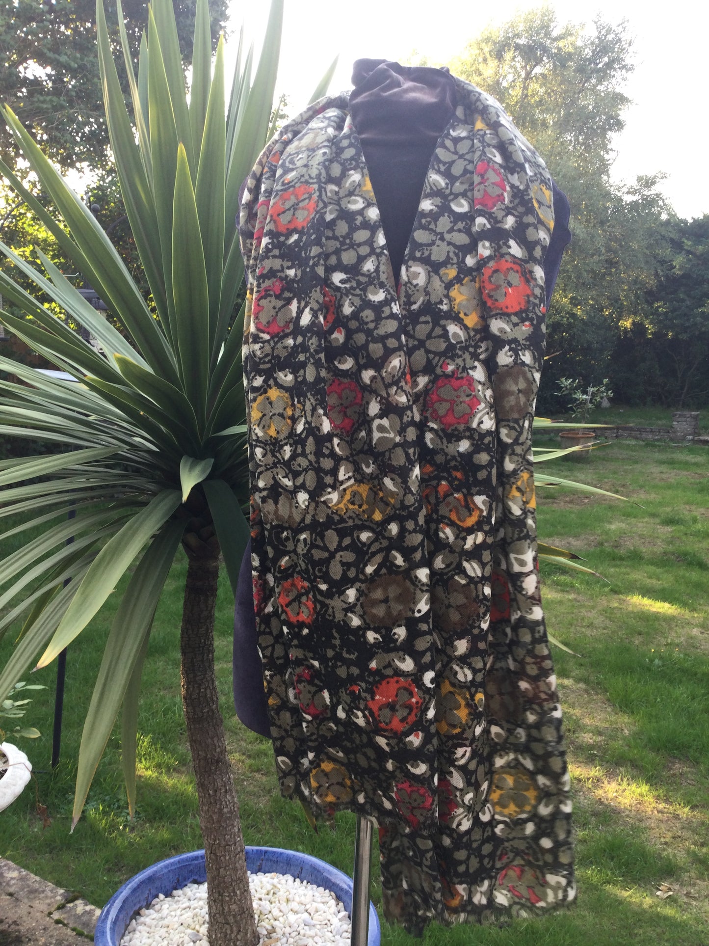 Gabrielle - 100% Fine Wool Scarf