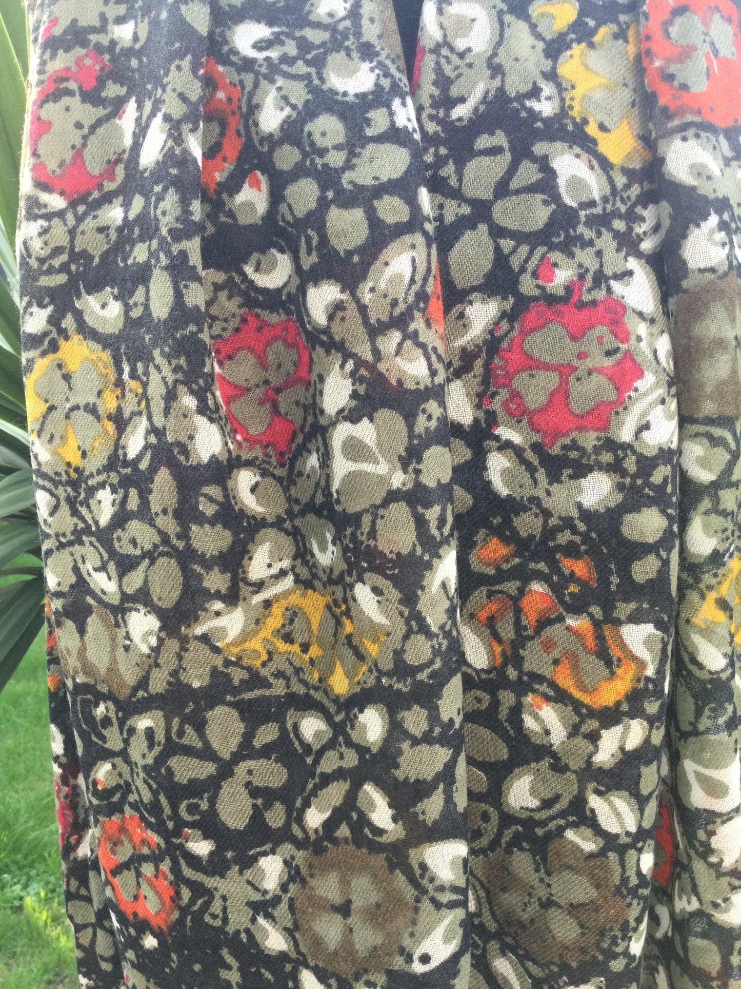 Gabrielle - 100% Fine Wool Scarf